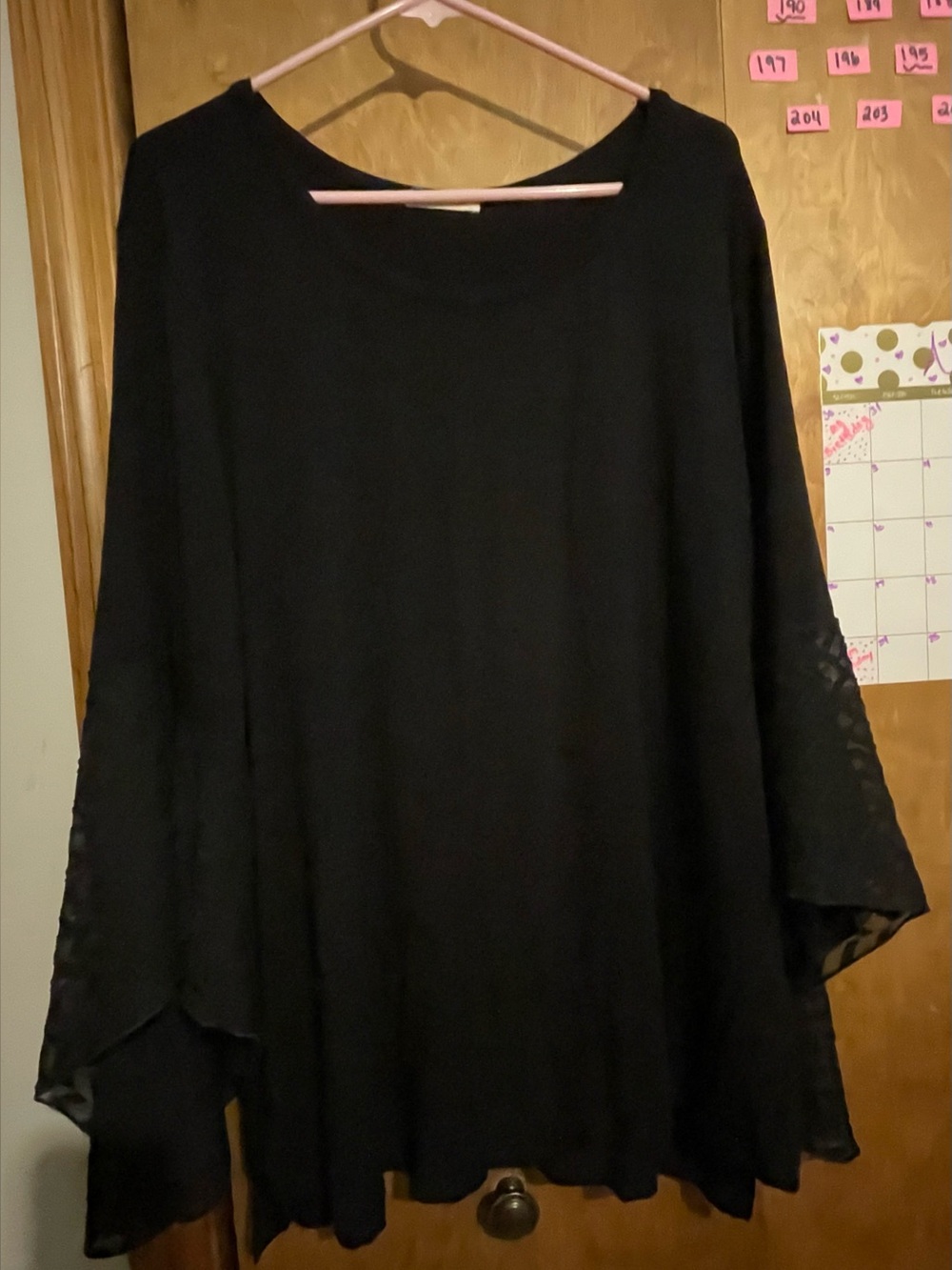 Women’s Black Flowing Bell-Sleeve Top